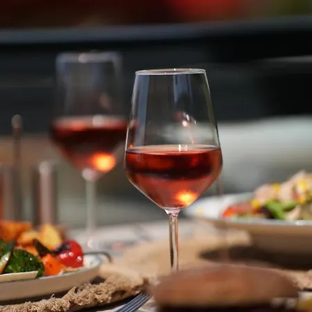 מלון Lal Azure אלאקאטי