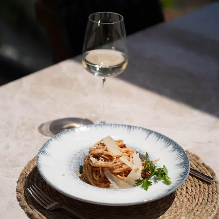 Lal Azure אלאקאטי